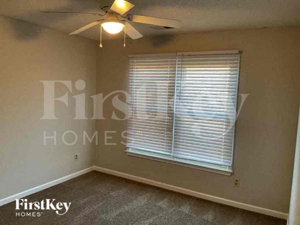 Building Photo - 4251 Steffan Woods Cove