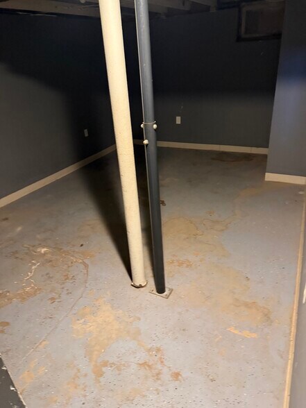 basement - 71 Foster St