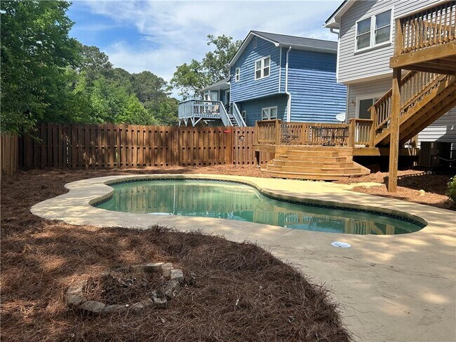 Building Photo - 4811 Nevilly Way