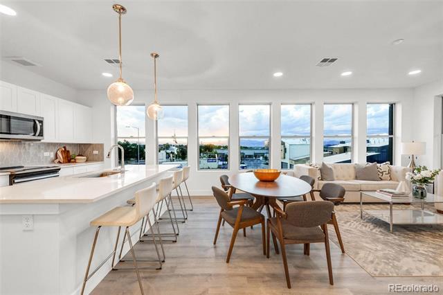 Building Photo - 2899 W 52nd Ave