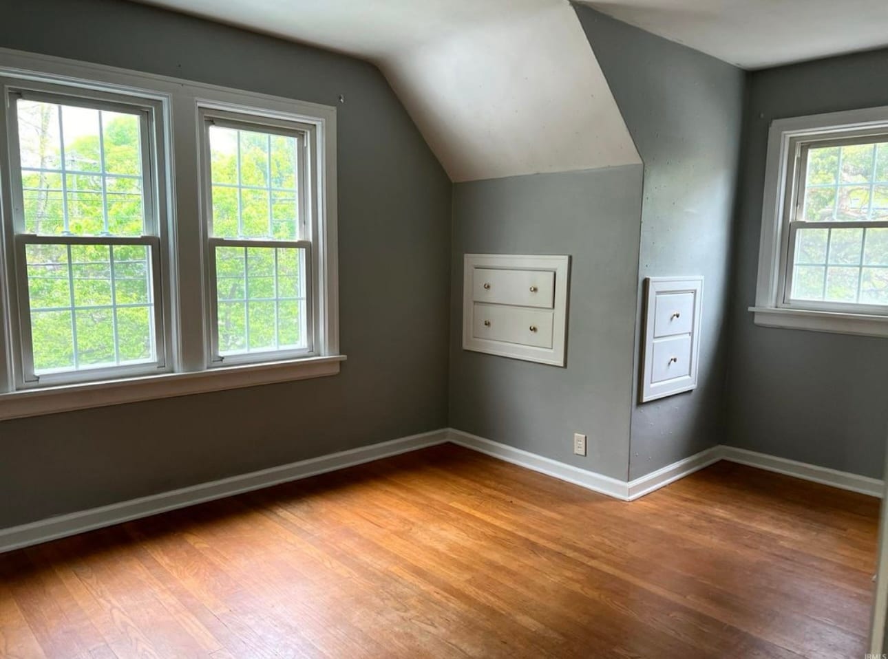 Building Photo - 809 Vine St