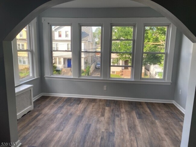Primary Photo - 228 Renner Ave