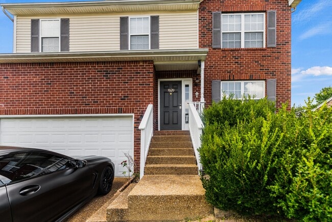 Building Photo - 7020 Timber Oak Dr