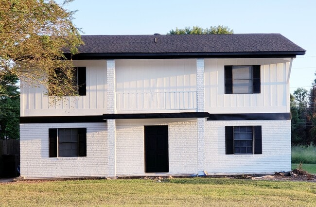 Building Photo - 407 Willett Place Blvd