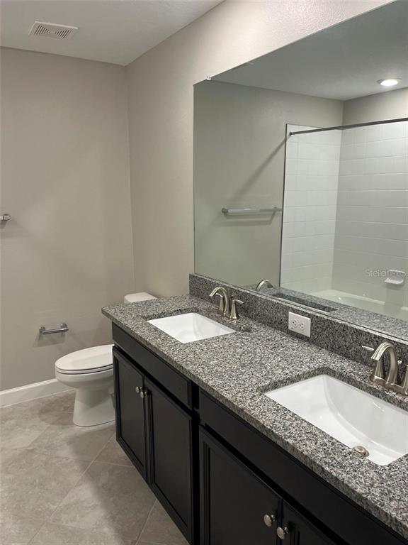 Building Photo - 1712 Roseville St