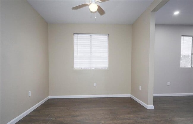 Building Photo - AVAILABLE NOW! LOVELY Remodeled 2 Bedroom ...