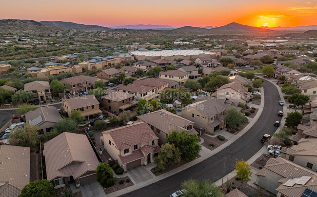 Building Photo - 3331 W Hemingway Ln