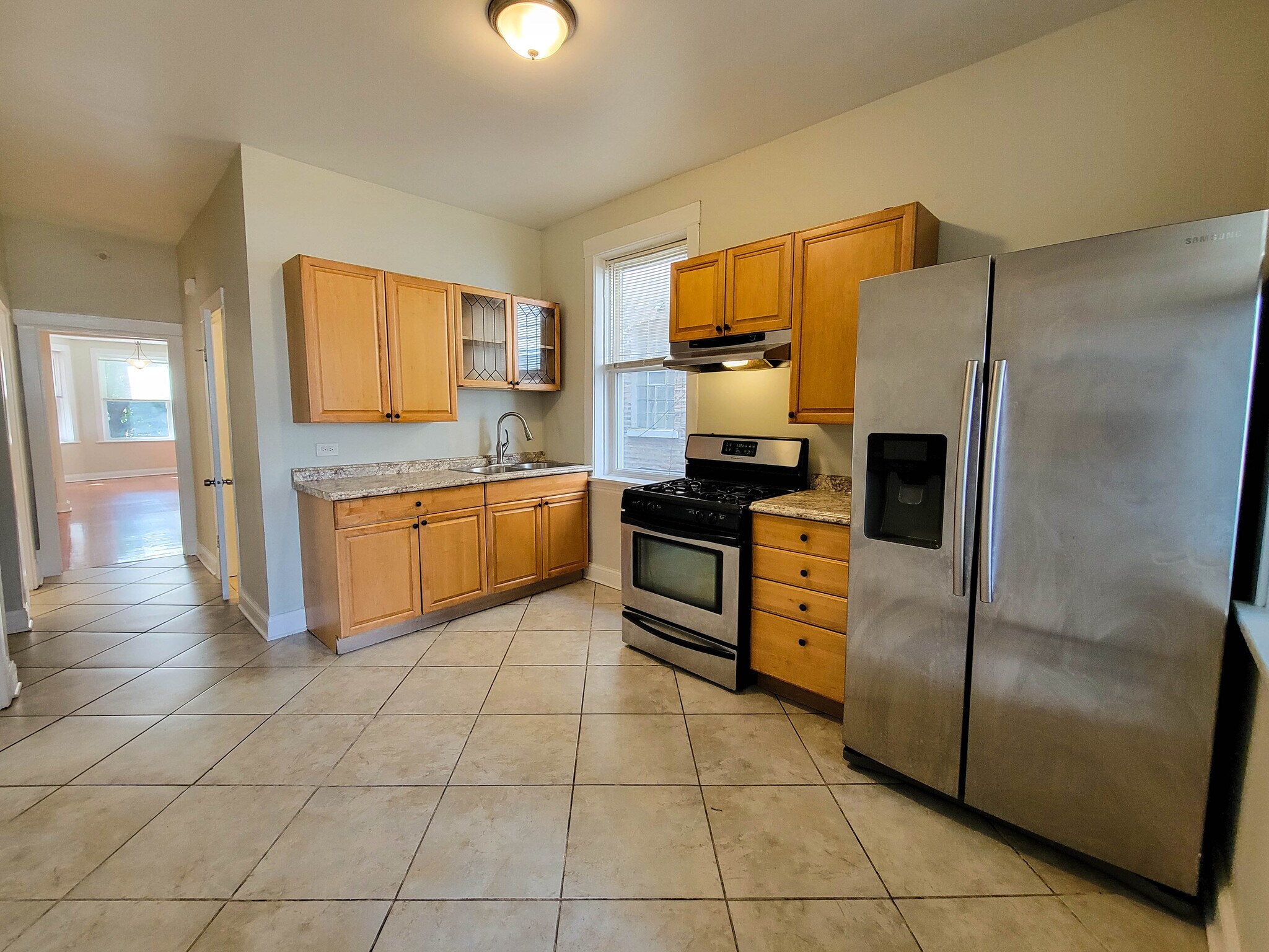 Building Photo - 4226 W Kamerling Ave