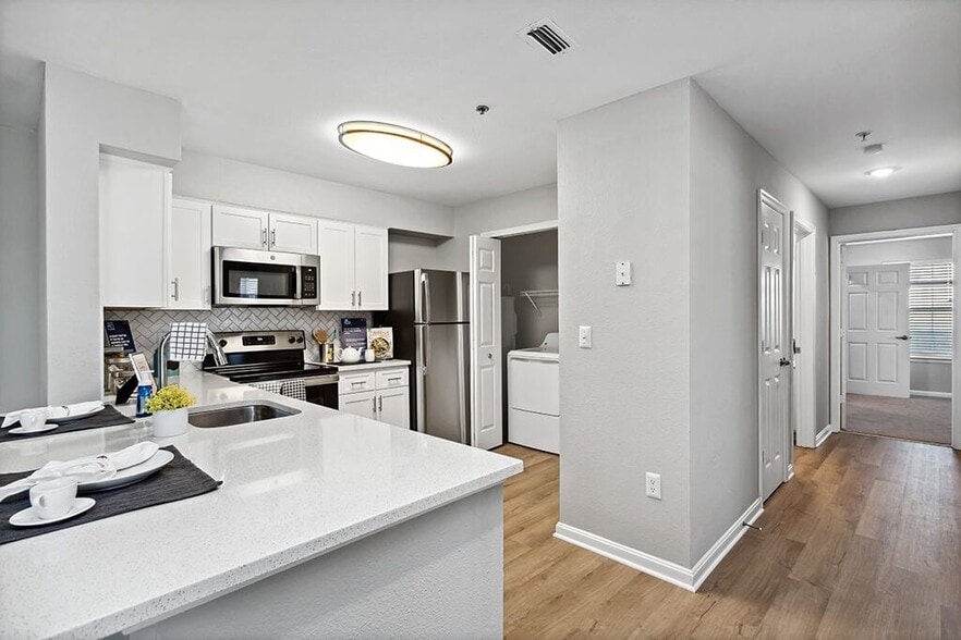 Building Photo - England Run North Apartments