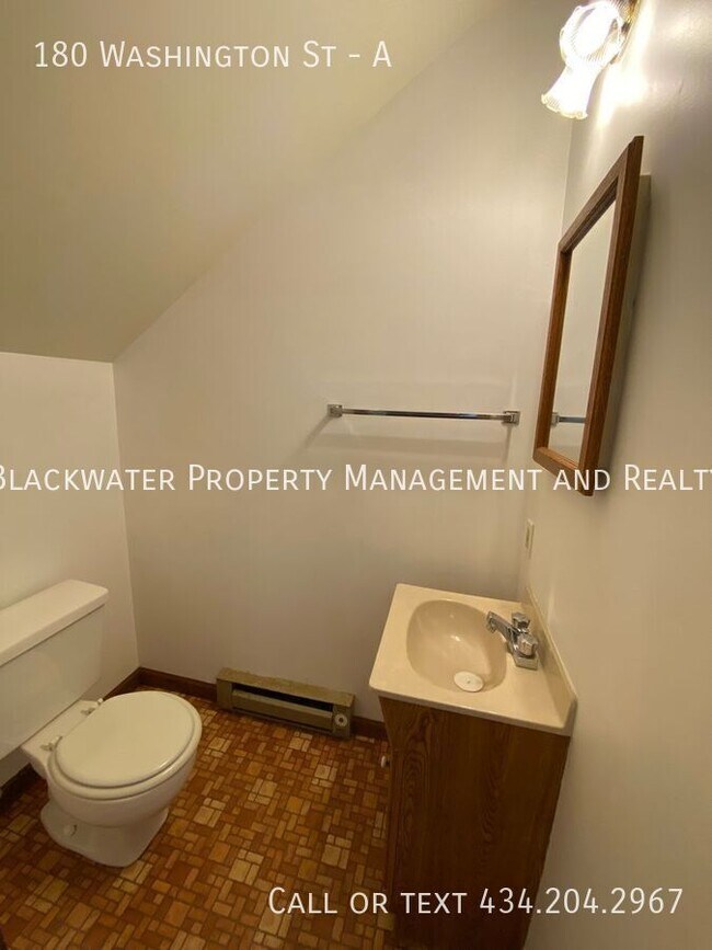 Building Photo - 180 Washington St