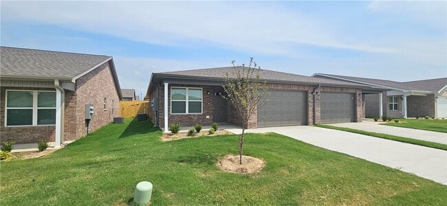 Building Photo - 516 NW 68th Ave