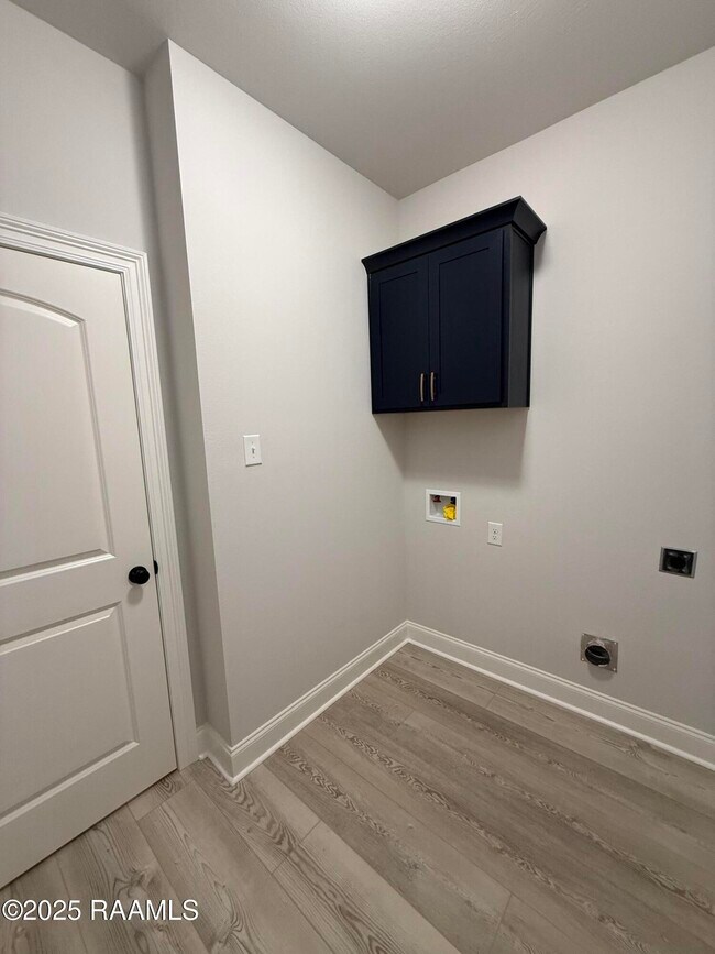 Building Photo - 135 Ridley Ln