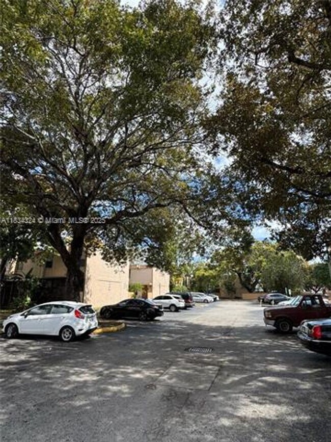 Building Photo - 6007 SW 69th St
