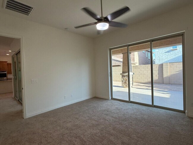 Building Photo - 9541 E Theia Dr