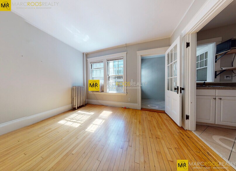 Building Photo - 11 Story St