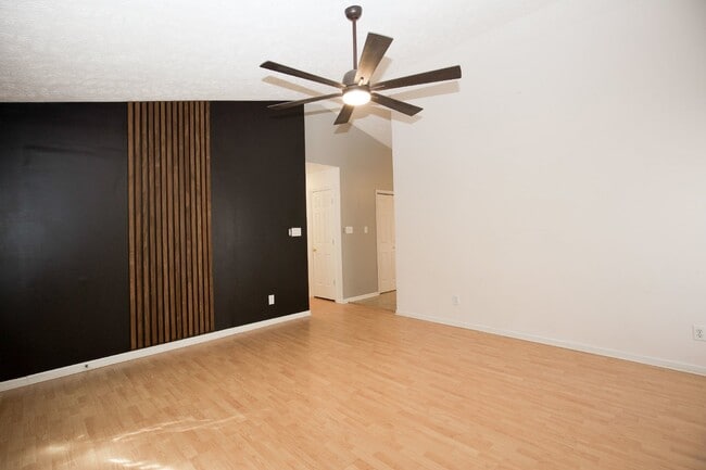 Building Photo - Charming 3 Bedroom Home in Pinehurst with ...