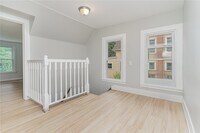 Building Photo - 25 Summit St