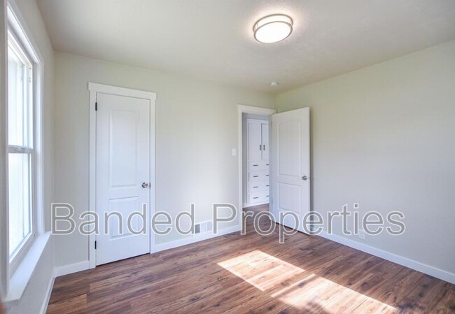 Building Photo - 1514 West 700 S