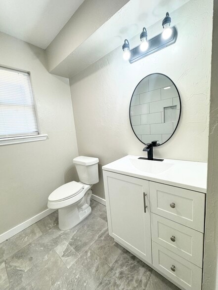 Building Photo - 1321 Beechwood Dr