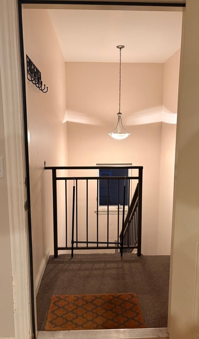 Building Photo - 5924 N Milwaukee Ave