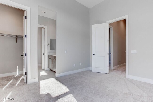 Building Photo - 4778 Outlook Peak St