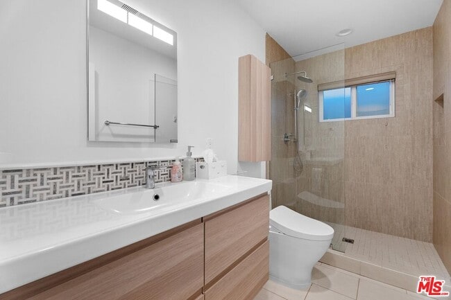 Building Photo - 4136 Greenbush Ave