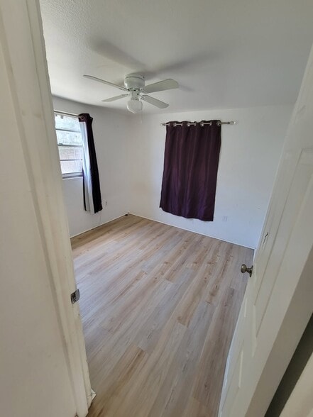 Building Photo - 410 11th Street Dr W