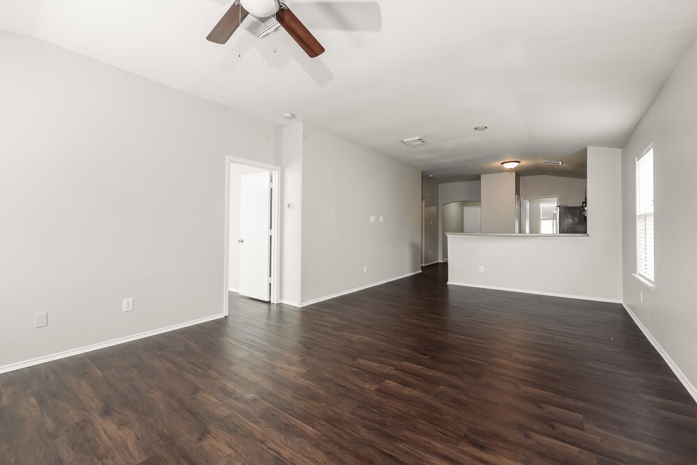 Building Photo - 1811 Adobe Stone Dr