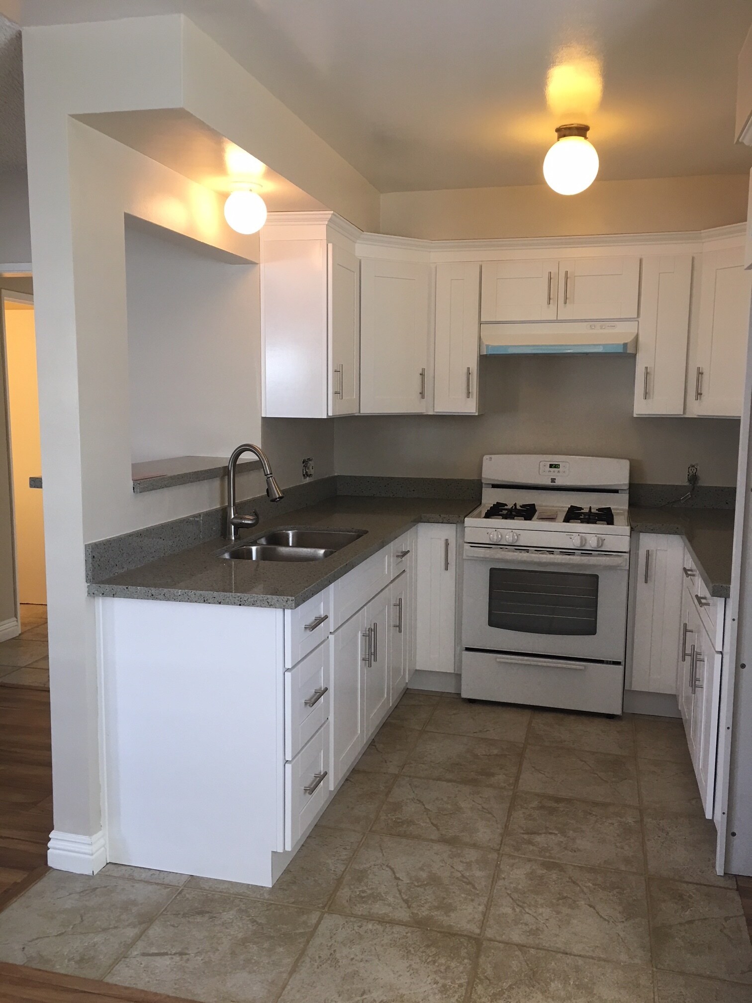 Kitchen - 116 N Pacific Ave