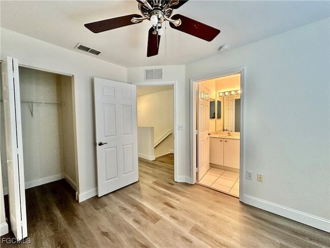 Building Photo - 3627 Pine Oak Cir