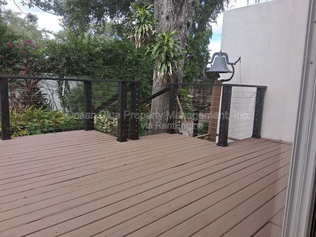 Building Photo - 1903 S MacDill Ave