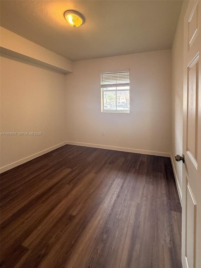 Building Photo - 8899 NW 107 Ct