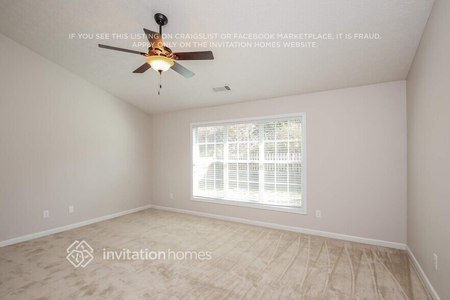 Building Photo - 2010 Charleston Oak Cir