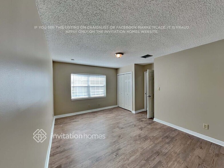Building Photo - 1535 Lake Marion Dr