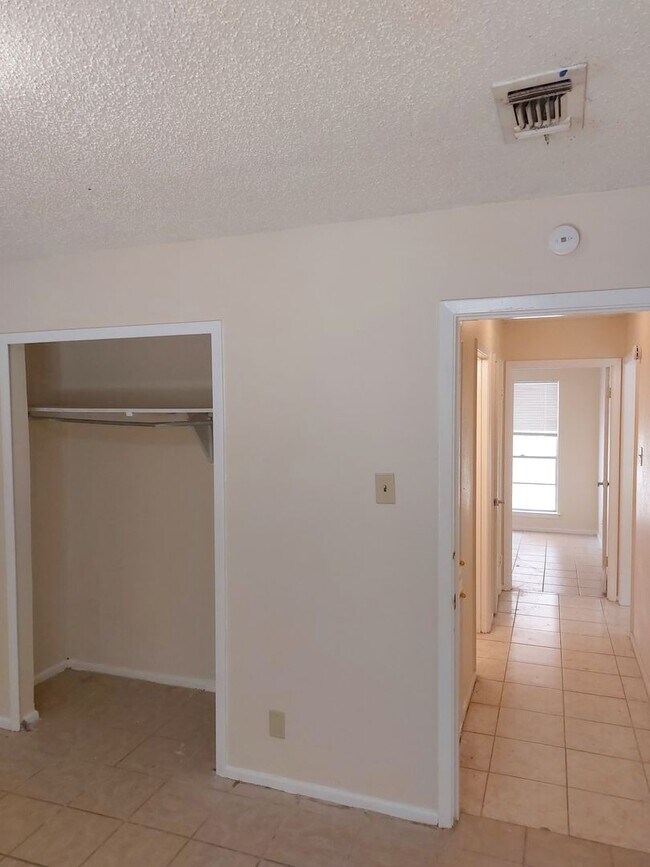 Building Photo - Alnwick Duplex #1