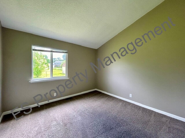 Building Photo - Welcome home to this stunning 4-bedroom, 3-bath home in Wayne Township!