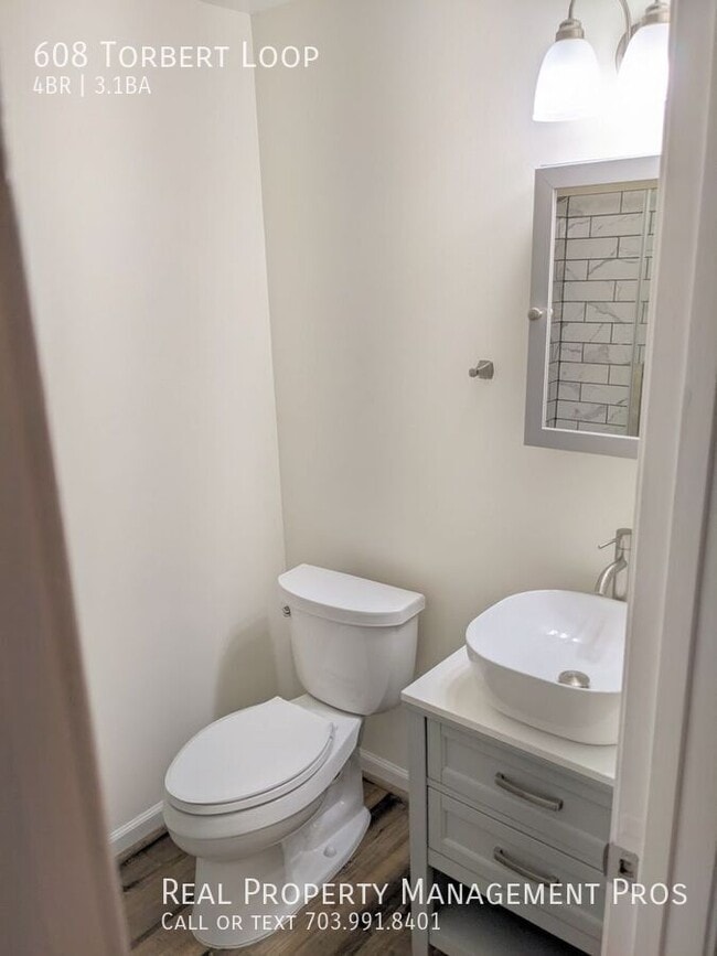 Building Photo - 608 Torbert Loop