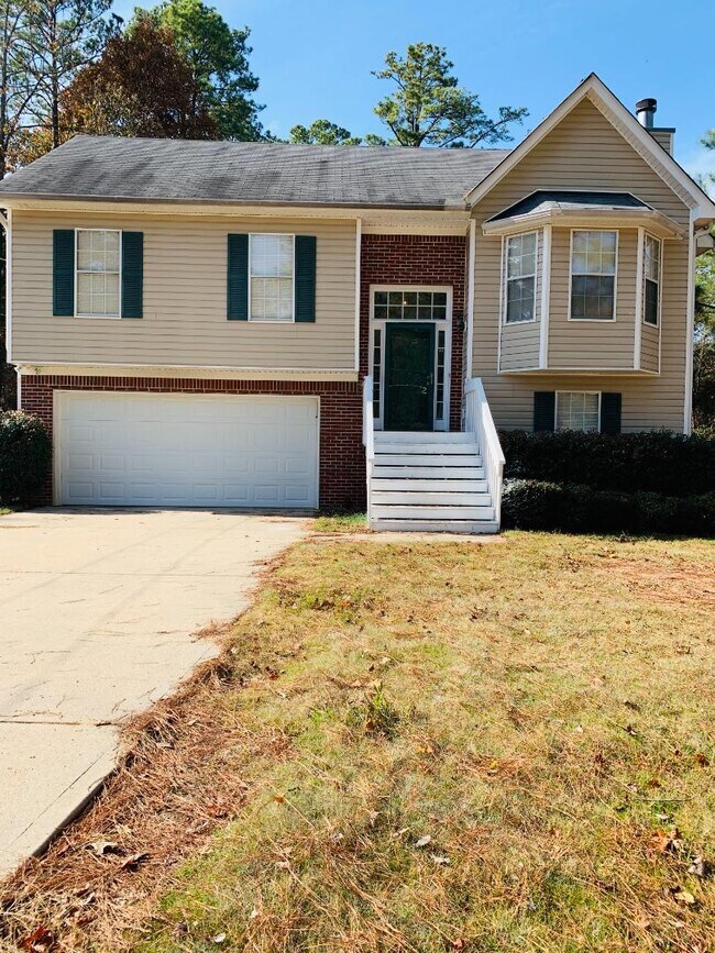 Primary Photo - 2440 Bethune Cir