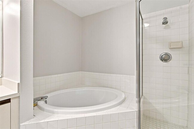 Building Photo - 14635 Par Club Cir