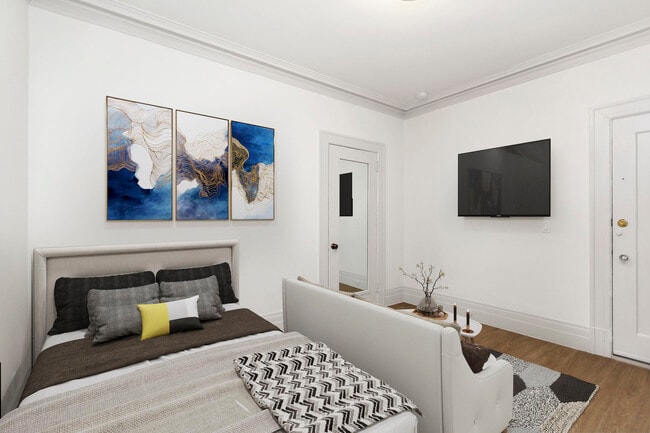 Building Photo - 1369 Hyde