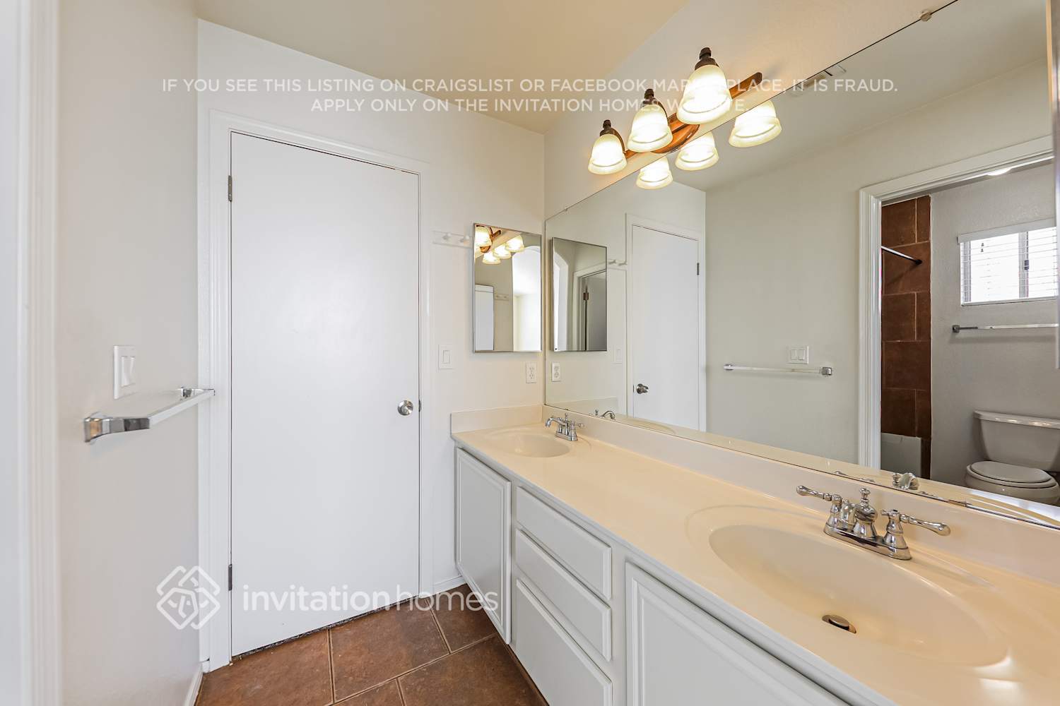 Building Photo - 6887 W Via Del Sol Dr