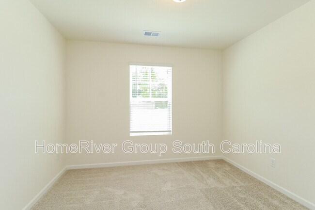 Building Photo - 134 Carriagebrook Cir