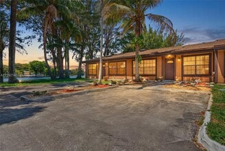 Building Photo - 10351 Juniper Ct