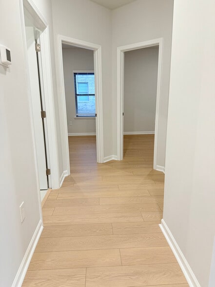 Building Photo - 130 Willow Rose Ln