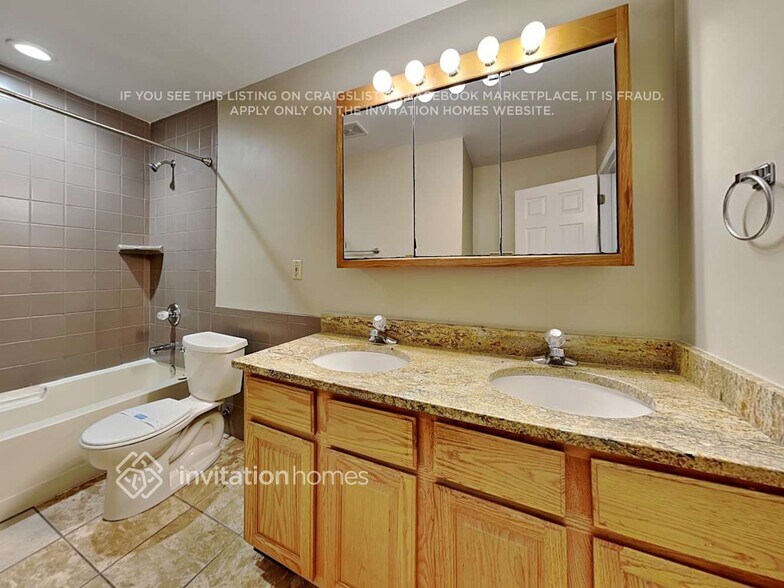 Building Photo - 330 Bayberry Ct