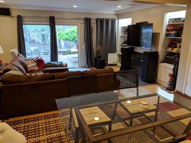 Building Photo - 858 New Mark Esplanade