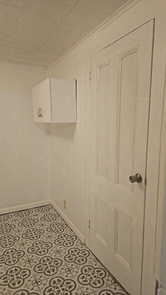 Building Photo - 23 Rutherford St