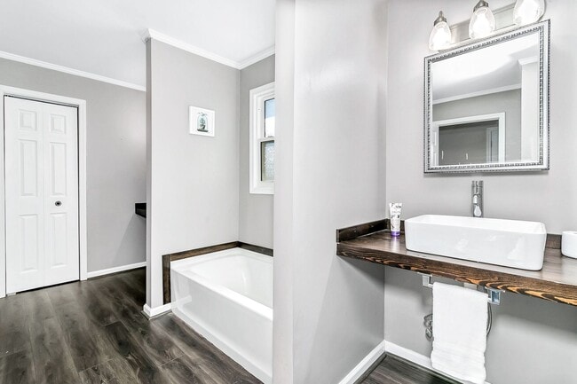 Building Photo - Very Private 2-Bedroom Home with Huge Yard...