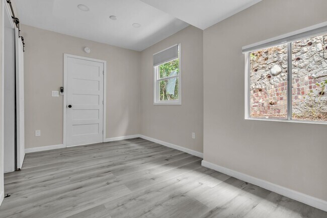Building Photo - 4510 Tourmaline St