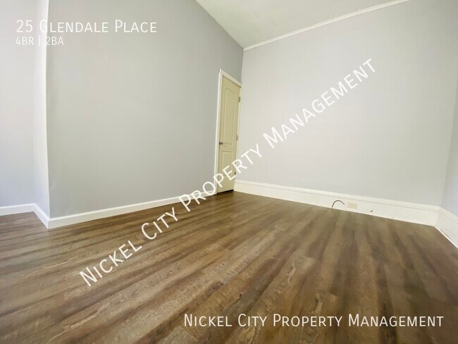 Building Photo - Beautiful 4 bedroom + Office Victorian Sty...